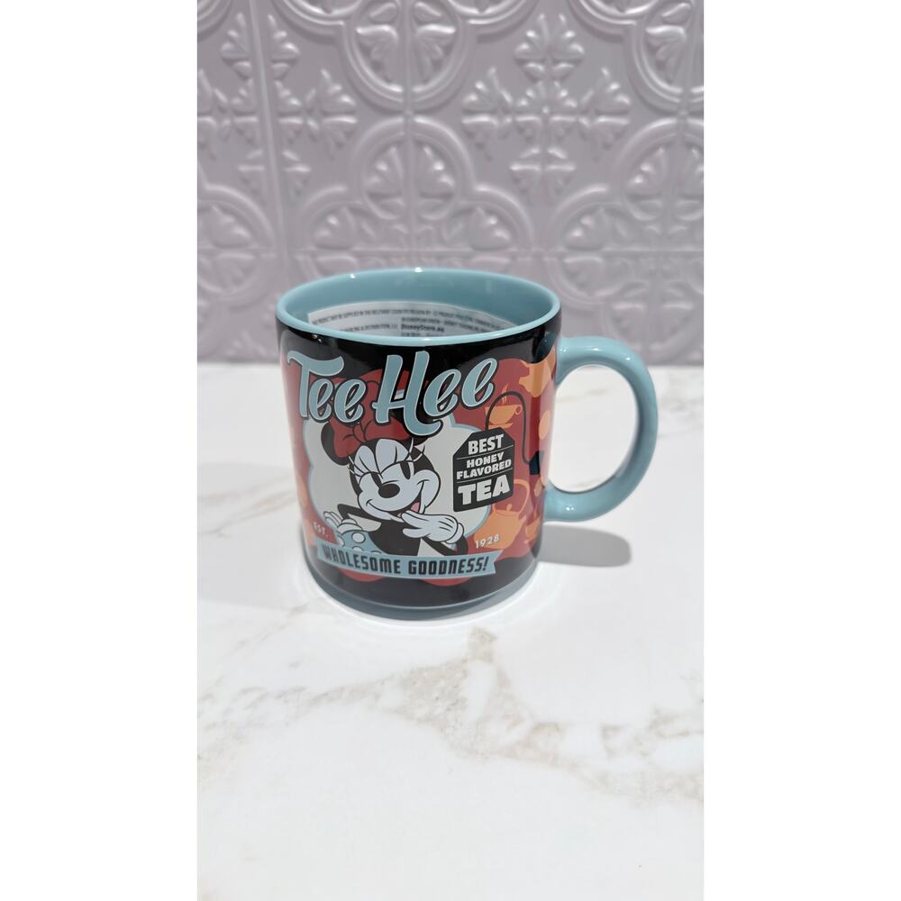 Disney Parks Minnie Mouse Tee Hee Tea Coffee Mug 17 oz NEW